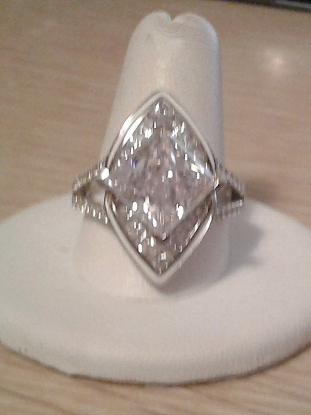 BJH811 Bella Luce CZ Platinum Plated Statement Ring 11.55ctw. Size 10 NWOT